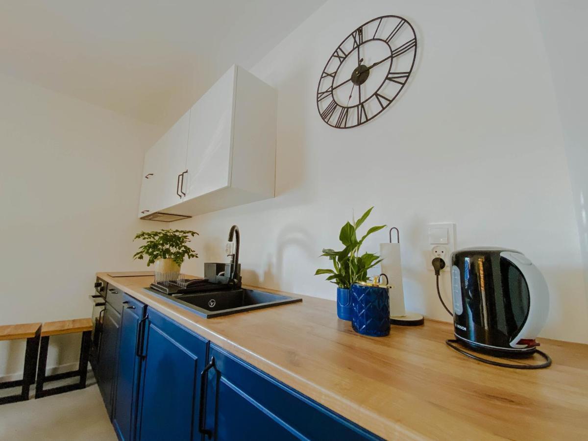 Apartamento Cztery Pory Roku Wiele Exterior foto