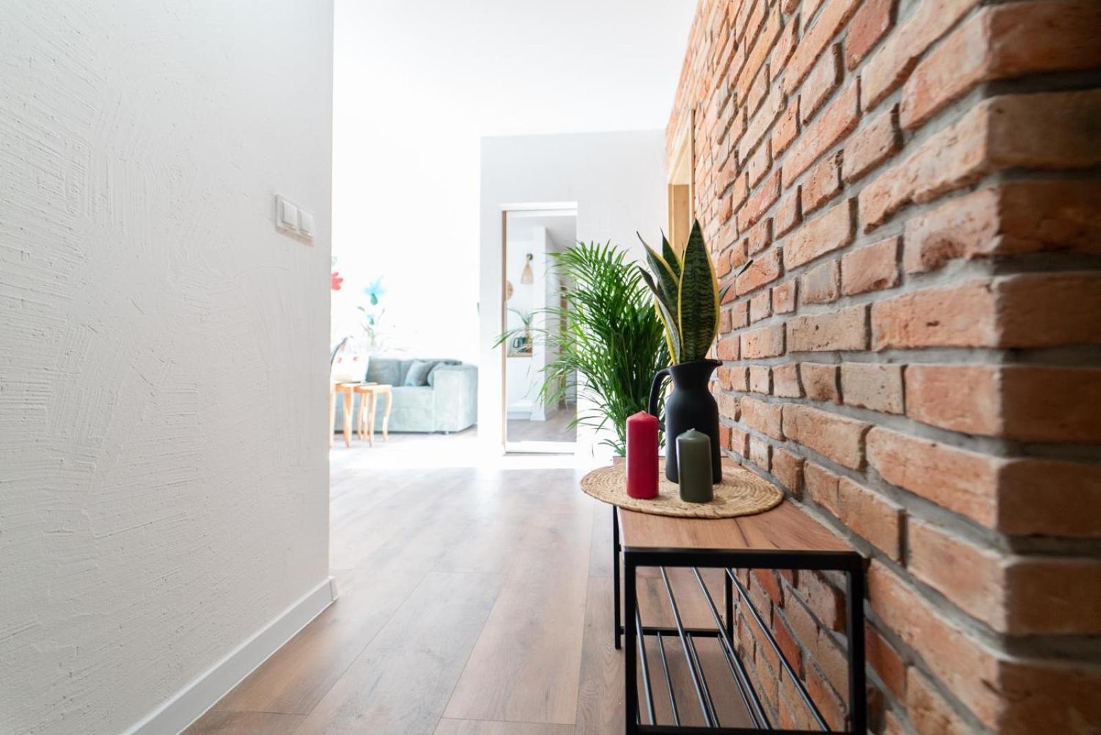Apartamento Cztery Pory Roku Wiele Exterior foto